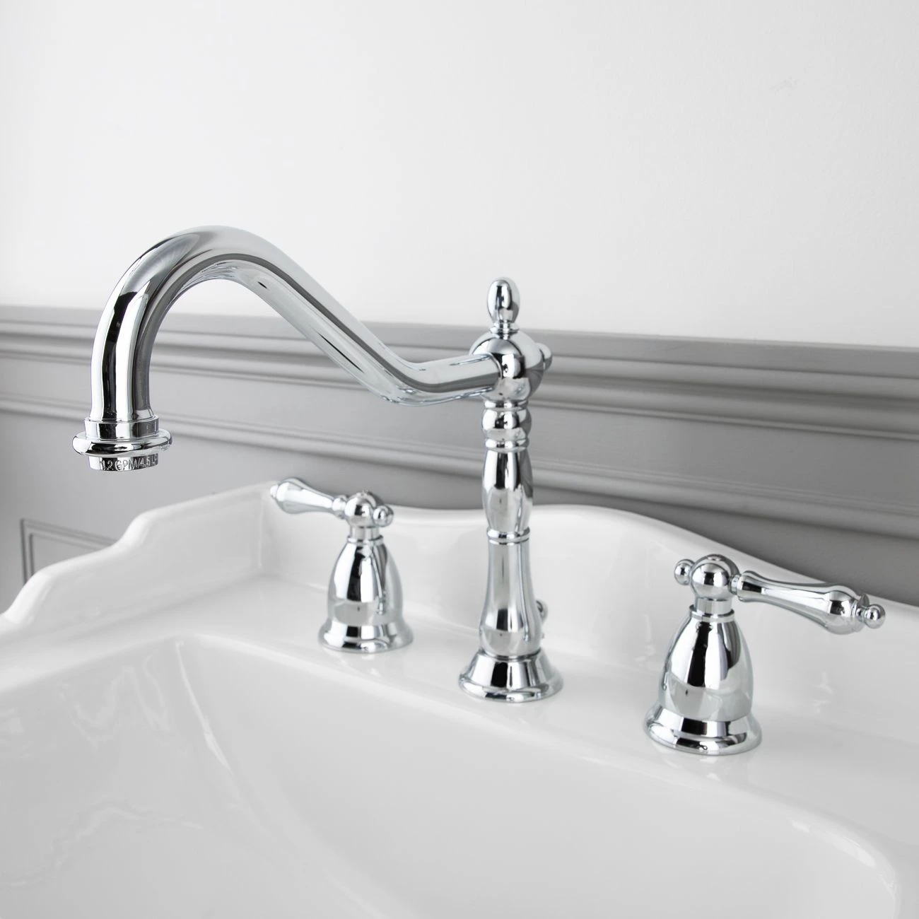 Victorian Widespread Bathroom Sink Faucet - Metal Lever Handles - Image 7